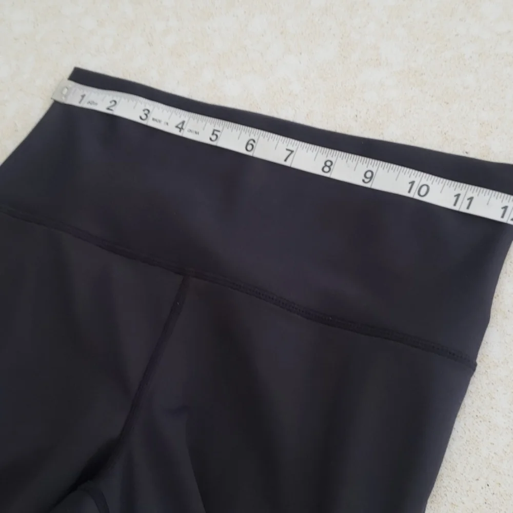 High rise mesh leggings- much Like the popular brand. small - Picture 9 of 10